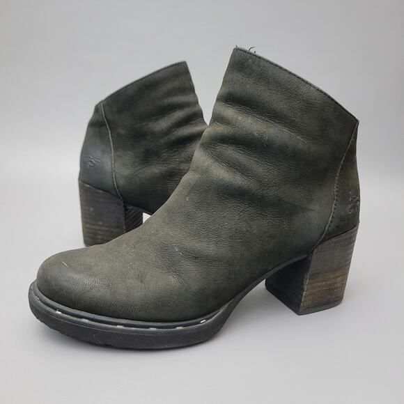 Womens Size 8M OTBT Montana Black Leather Ankle Boots Booties - Picture 1 of 12